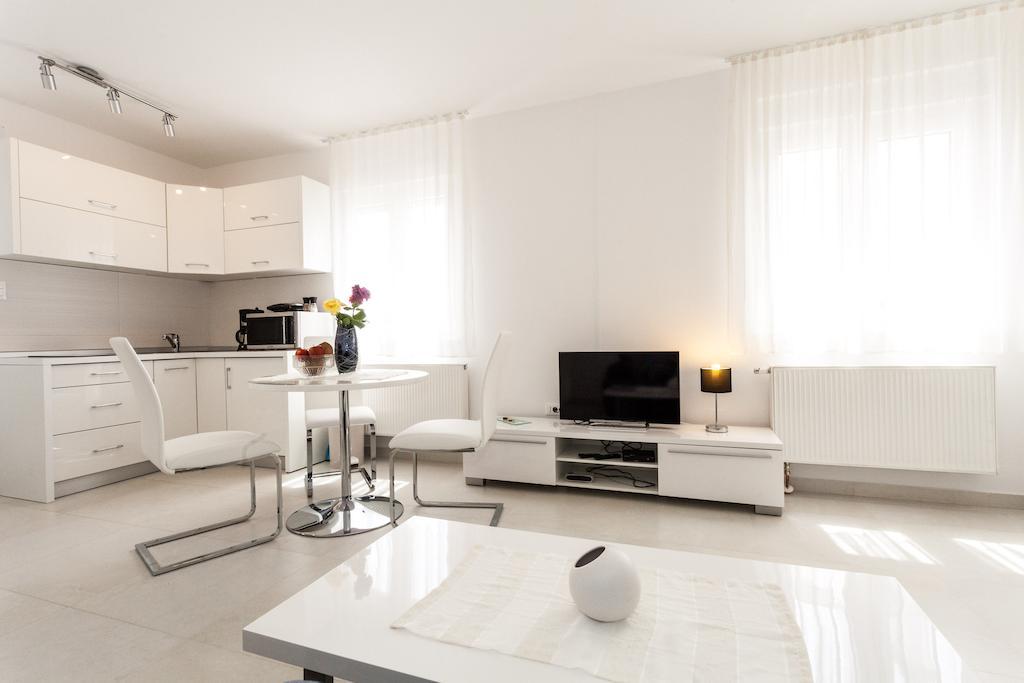 Beach Apartments Rafael ザダル エクステリア 写真
